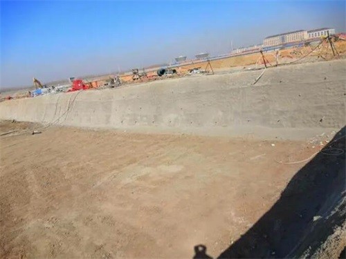 龙华高铁桩基础建设
